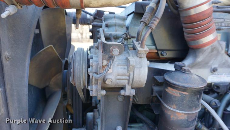 image for item DA1499 1999 Peterbilt 377 semi truck