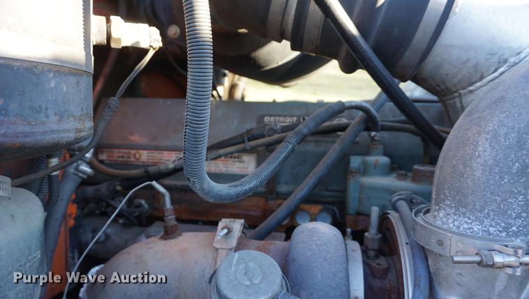 image for item DA1499 1999 Peterbilt 377 semi truck