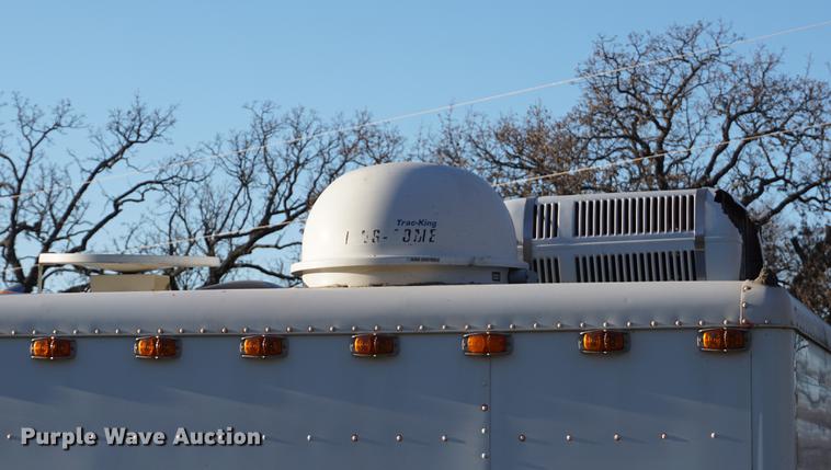 image for item DA1499 1999 Peterbilt 377 semi truck