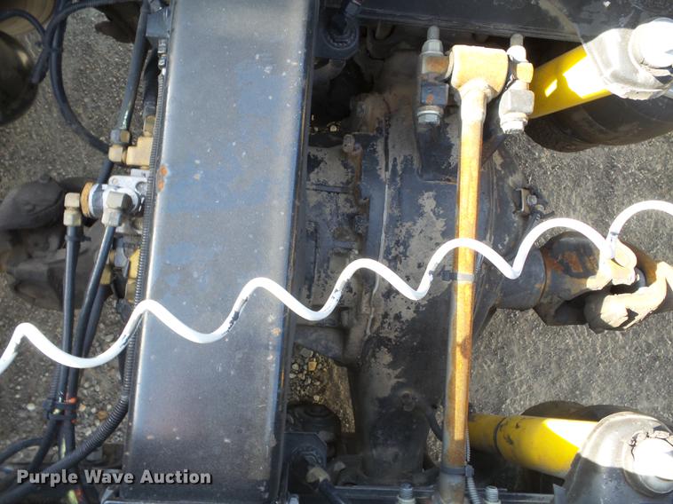 image for item DA2434 2009 Peterbilt 388 semi truck