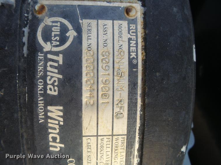 image for item DA2434 2009 Peterbilt 388 semi truck