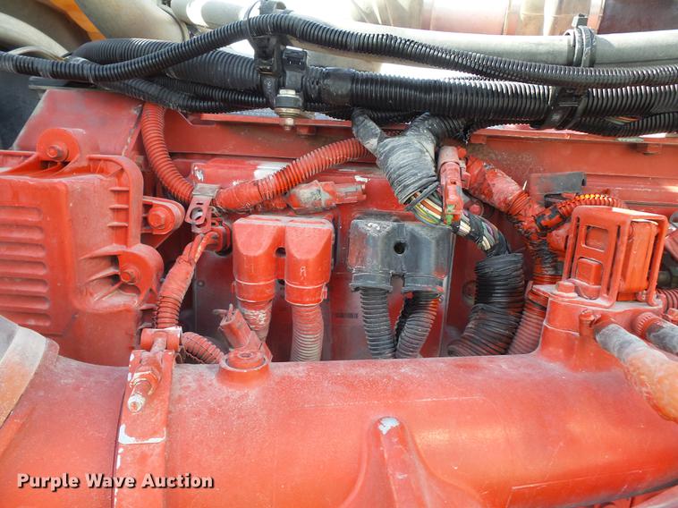 image for item DA2434 2009 Peterbilt 388 semi truck