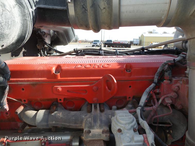 image for item DA2434 2009 Peterbilt 388 semi truck