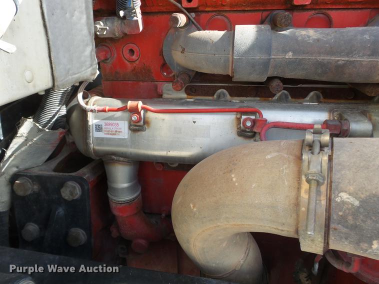 image for item DA2434 2009 Peterbilt 388 semi truck
