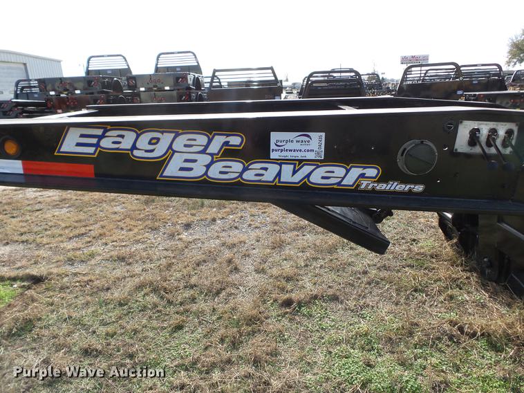 image for item DA2435 2003 Eager Beaver 35GSL/GS lowboy equipment trailer