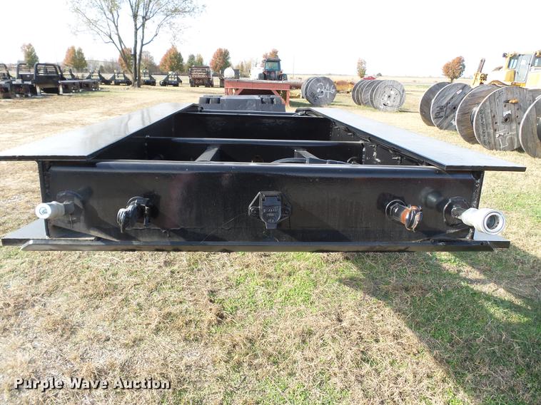 image for item DA2435 2003 Eager Beaver 35GSL/GS lowboy equipment trailer
