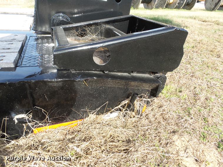 image for item DA2435 2003 Eager Beaver 35GSL/GS lowboy equipment trailer