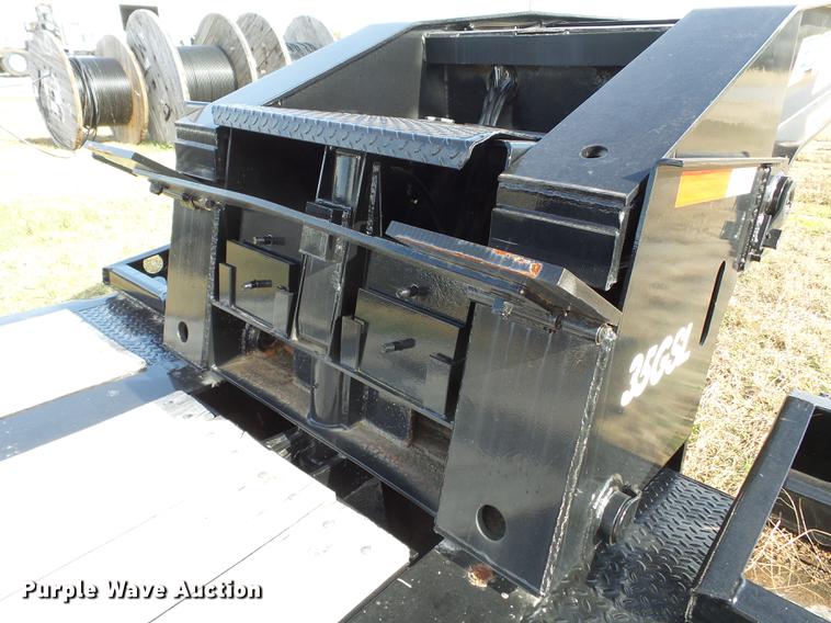 image for item DA2435 2003 Eager Beaver 35GSL/GS lowboy equipment trailer