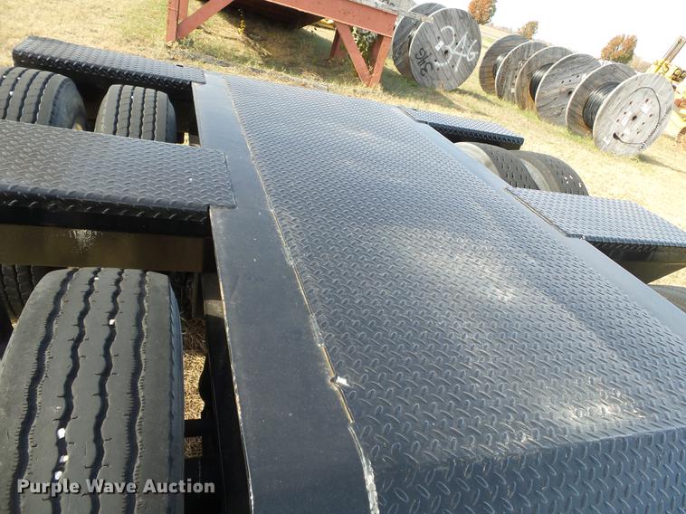 image for item DA2435 2003 Eager Beaver 35GSL/GS lowboy equipment trailer