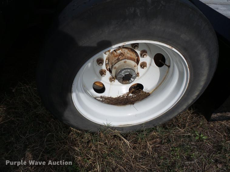 image for item DA2435 2003 Eager Beaver 35GSL/GS lowboy equipment trailer