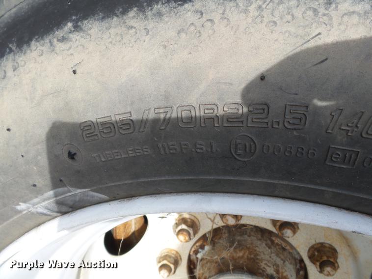 image for item DA2435 2003 Eager Beaver 35GSL/GS lowboy equipment trailer