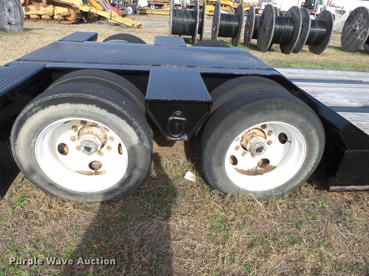 image for item DA2435 2003 Eager Beaver 35GSL/GS lowboy equipment trailer