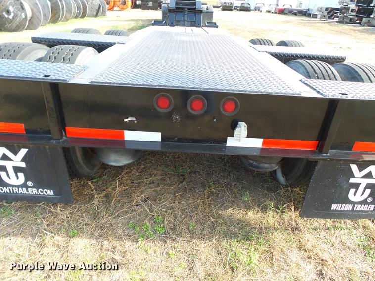 image for item DA2435 2003 Eager Beaver 35GSL/GS lowboy equipment trailer