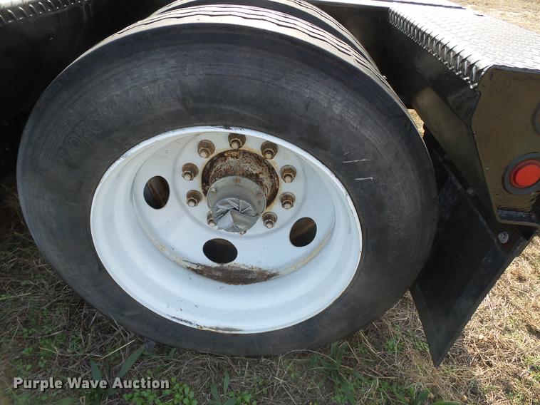 image for item DA2435 2003 Eager Beaver 35GSL/GS lowboy equipment trailer