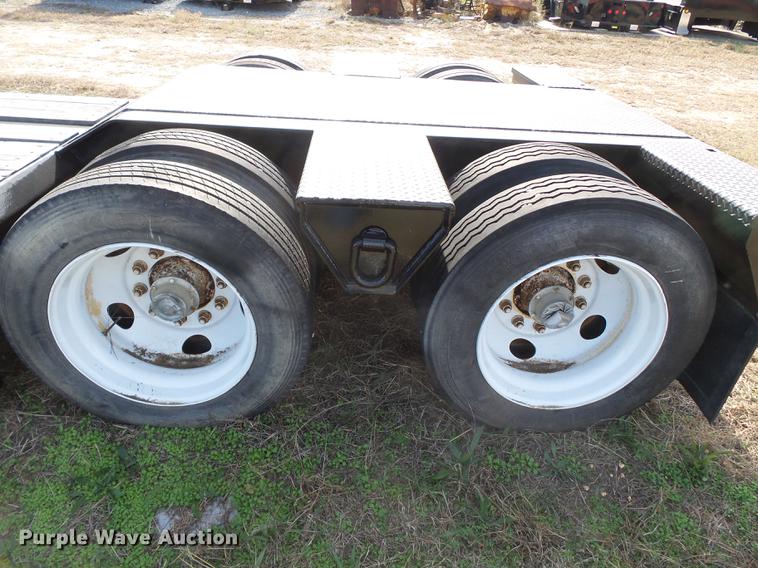 image for item DA2435 2003 Eager Beaver 35GSL/GS lowboy equipment trailer
