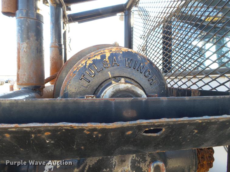 image for item DA2459 2005 Peterbilt 379 semi truck