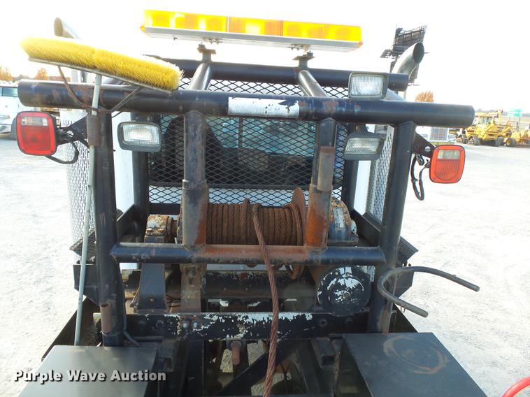 image for item DA2459 2005 Peterbilt 379 semi truck