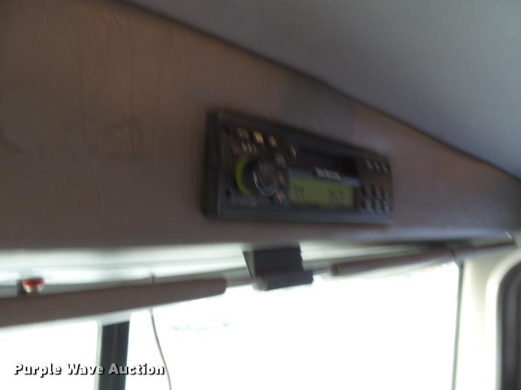 image for item DA2459 2005 Peterbilt 379 semi truck