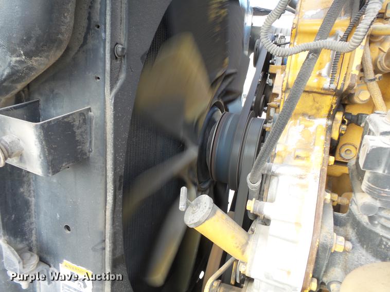 image for item DA2459 2005 Peterbilt 379 semi truck