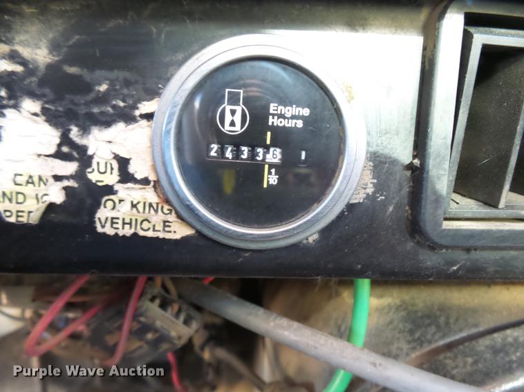 image for item DA3563 1990 International 2500S semi truck