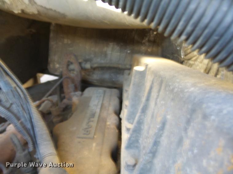 image for item DA3564 1988 Autocar DS64 truck cab and chassis