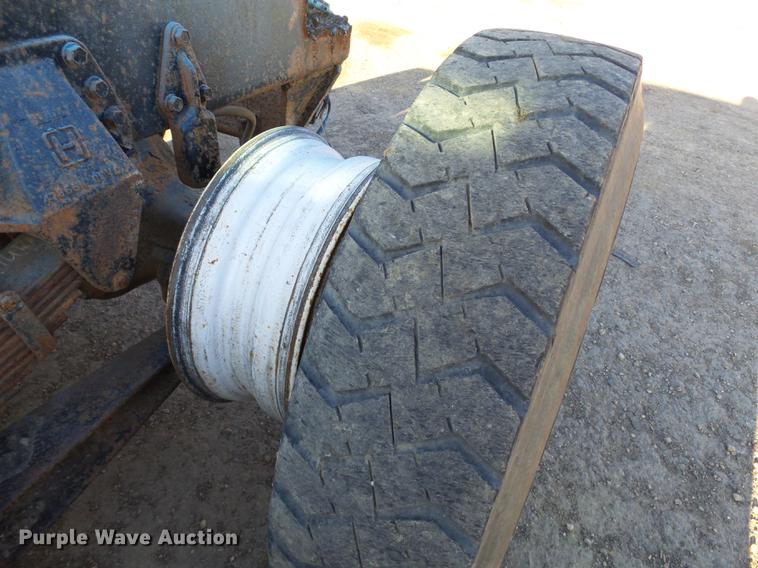 image for item DA3564 1988 Autocar DS64 truck cab and chassis