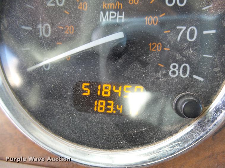 image for item DA3569 2009 Peterbilt 388 semi truck