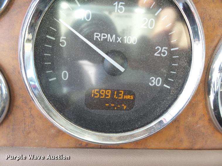 image for item DA3569 2009 Peterbilt 388 semi truck