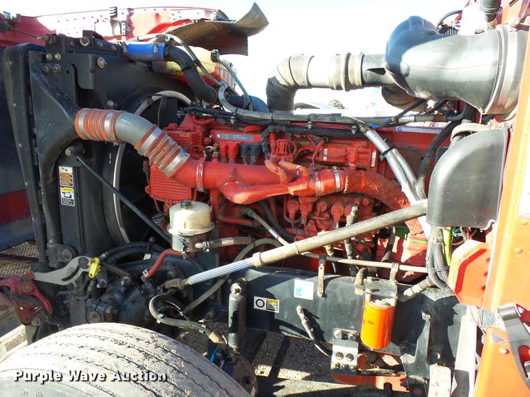 image for item DA3569 2009 Peterbilt 388 semi truck