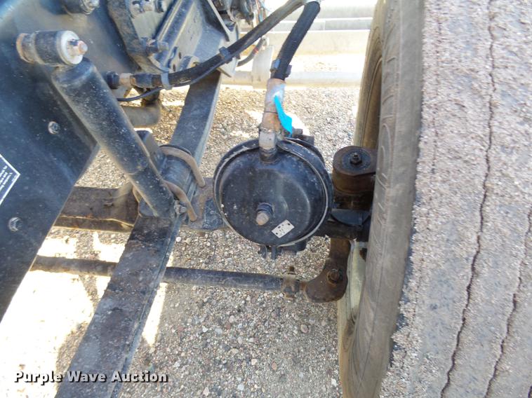 image for item DA3569 2009 Peterbilt 388 semi truck