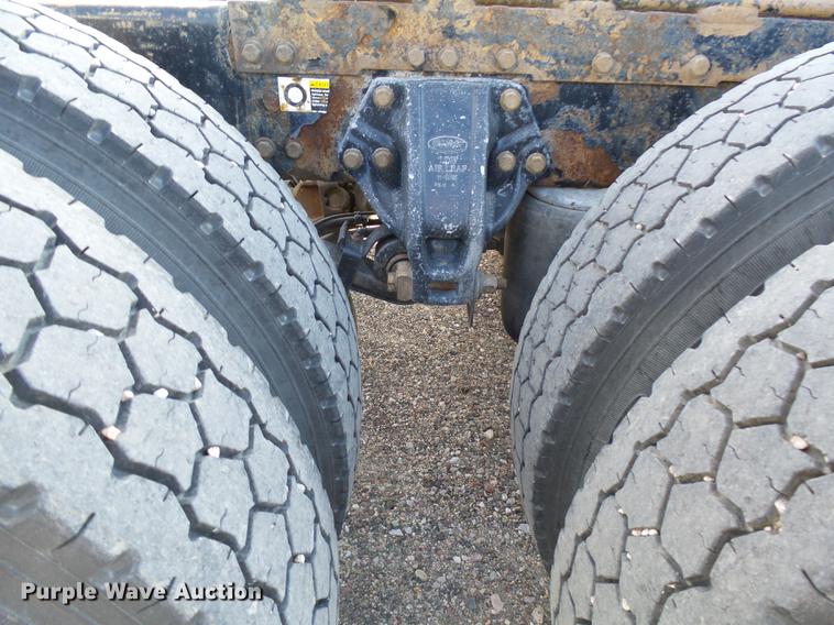 image for item DA3570 2008 Peterbilt 389 semi truck