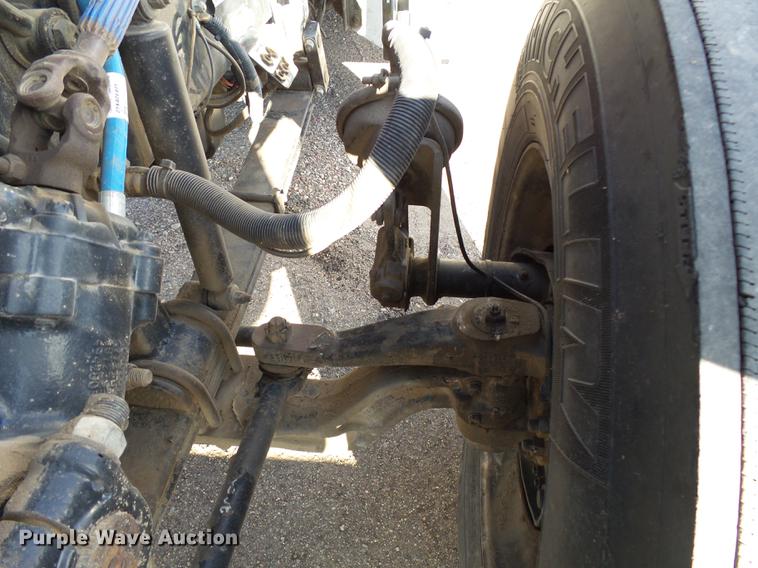 image for item DA3570 2008 Peterbilt 389 semi truck