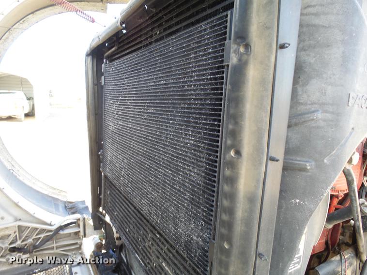 image for item DA3570 2008 Peterbilt 389 semi truck