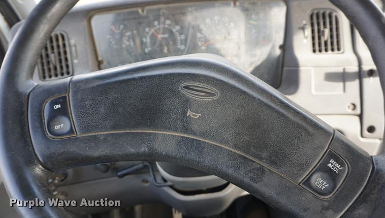 image for item DB0262 2000 Sterling A9500 semi truck