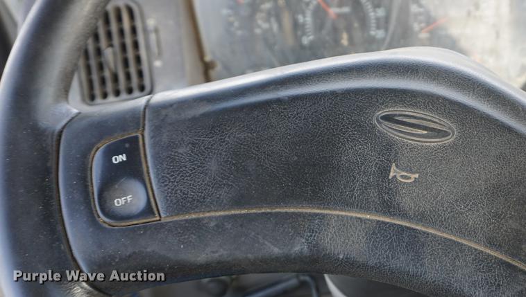 image for item DB0262 2000 Sterling A9500 semi truck