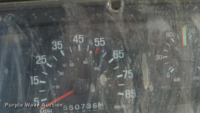 image for item DB0262 2000 Sterling A9500 semi truck