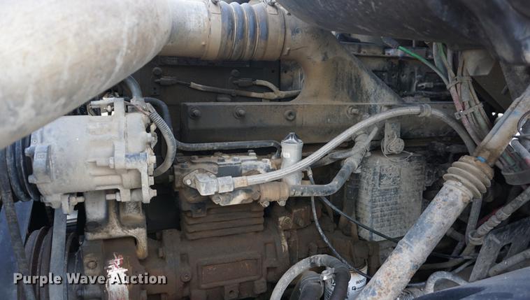 image for item DB0262 2000 Sterling A9500 semi truck