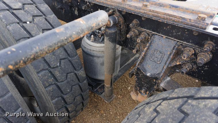 image for item DB0262 2000 Sterling A9500 semi truck