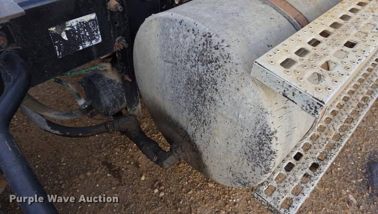 image for item DB0262 2000 Sterling A9500 semi truck