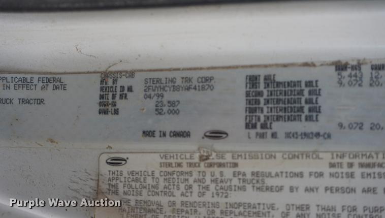 image for item DB0262 2000 Sterling A9500 semi truck