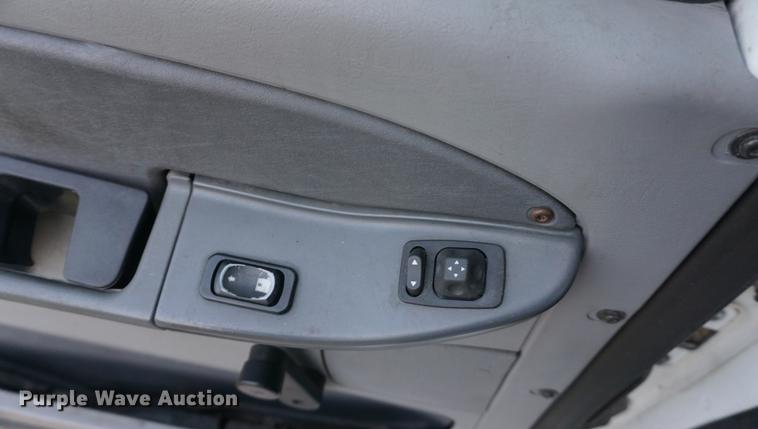 image for item DB0283 2008 Freightliner Columbia semi truck