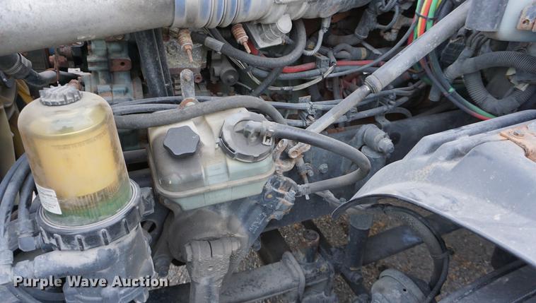 image for item DB0283 2008 Freightliner Columbia semi truck