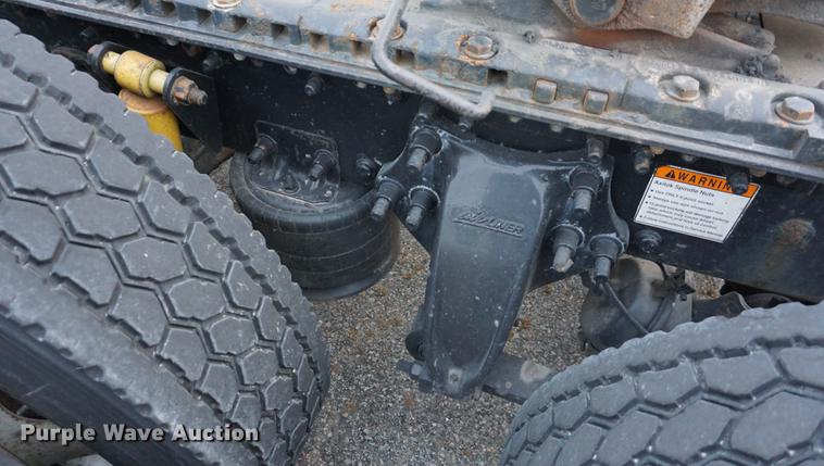 image for item DB0283 2008 Freightliner Columbia semi truck