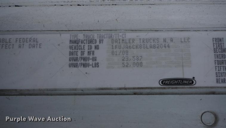 image for item DB0283 2008 Freightliner Columbia semi truck