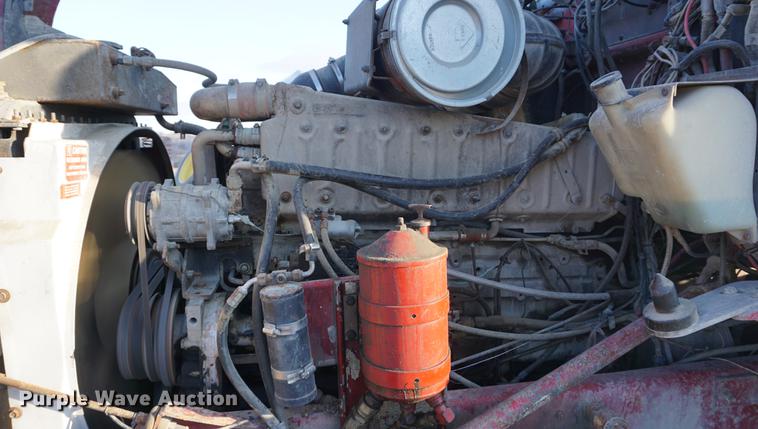 image for item DB0296 1986 Kenworth T600 semi truck