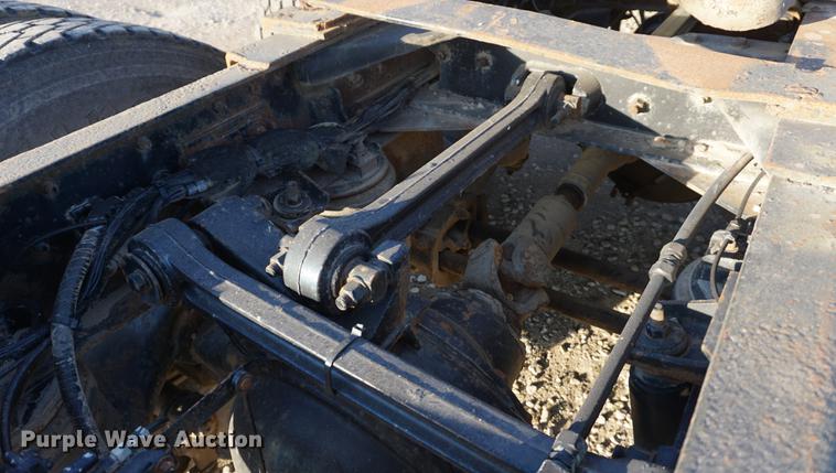 image for item DB0296 1986 Kenworth T600 semi truck