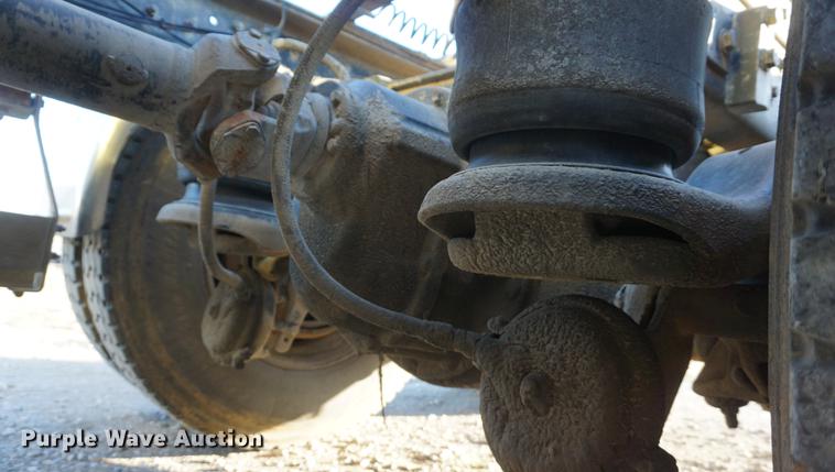 image for item DB0296 1986 Kenworth T600 semi truck