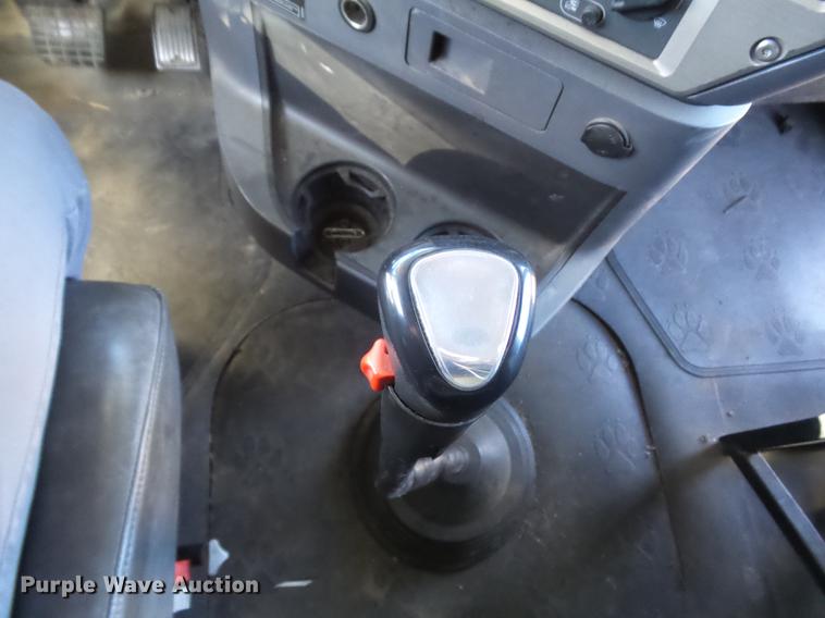 image for item DB6251 2011 Mack CHU613 semi truck