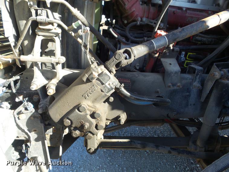 image for item DB6251 2011 Mack CHU613 semi truck