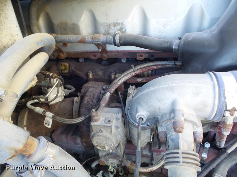 image for item DB6251 2011 Mack CHU613 semi truck